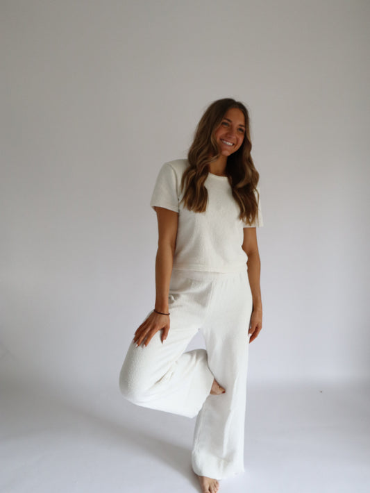 Off Duty Lounge Set - White