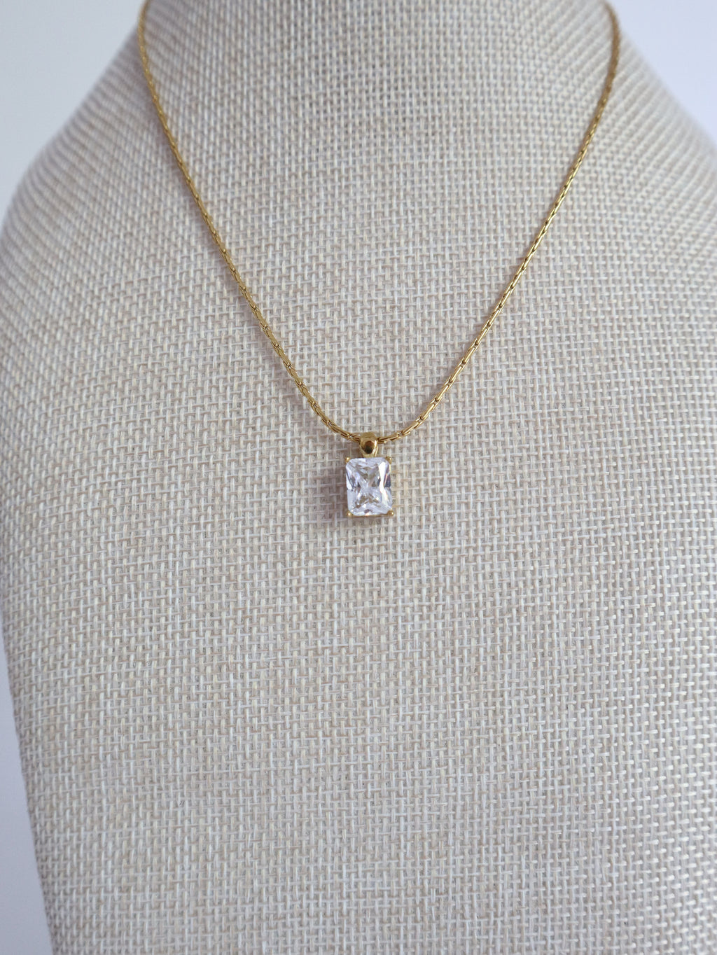 Laine Necklace