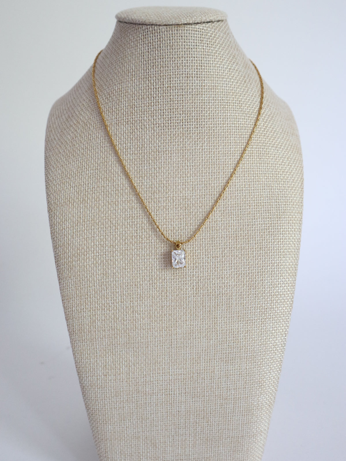 Laine Necklace