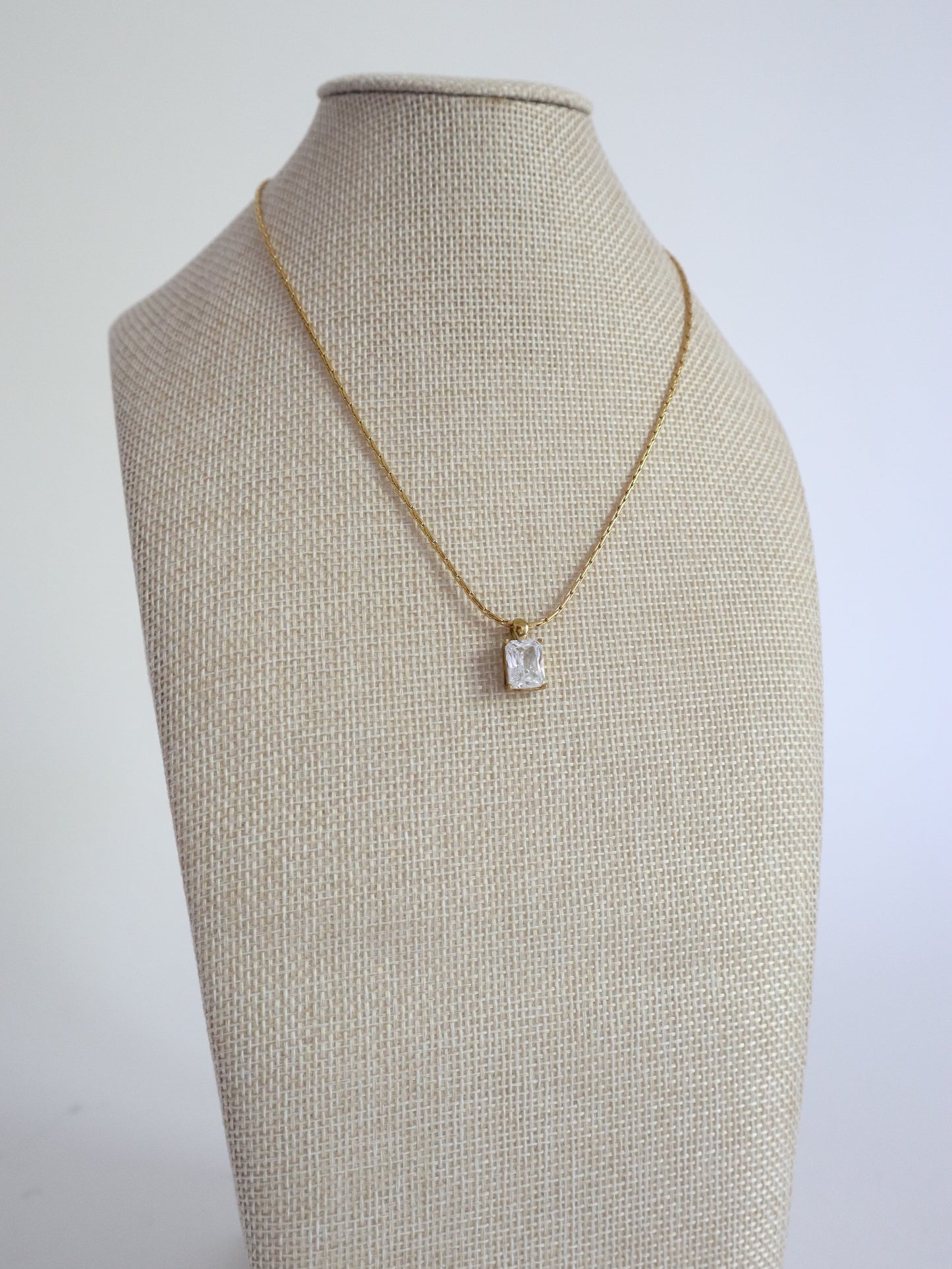 Laine Necklace